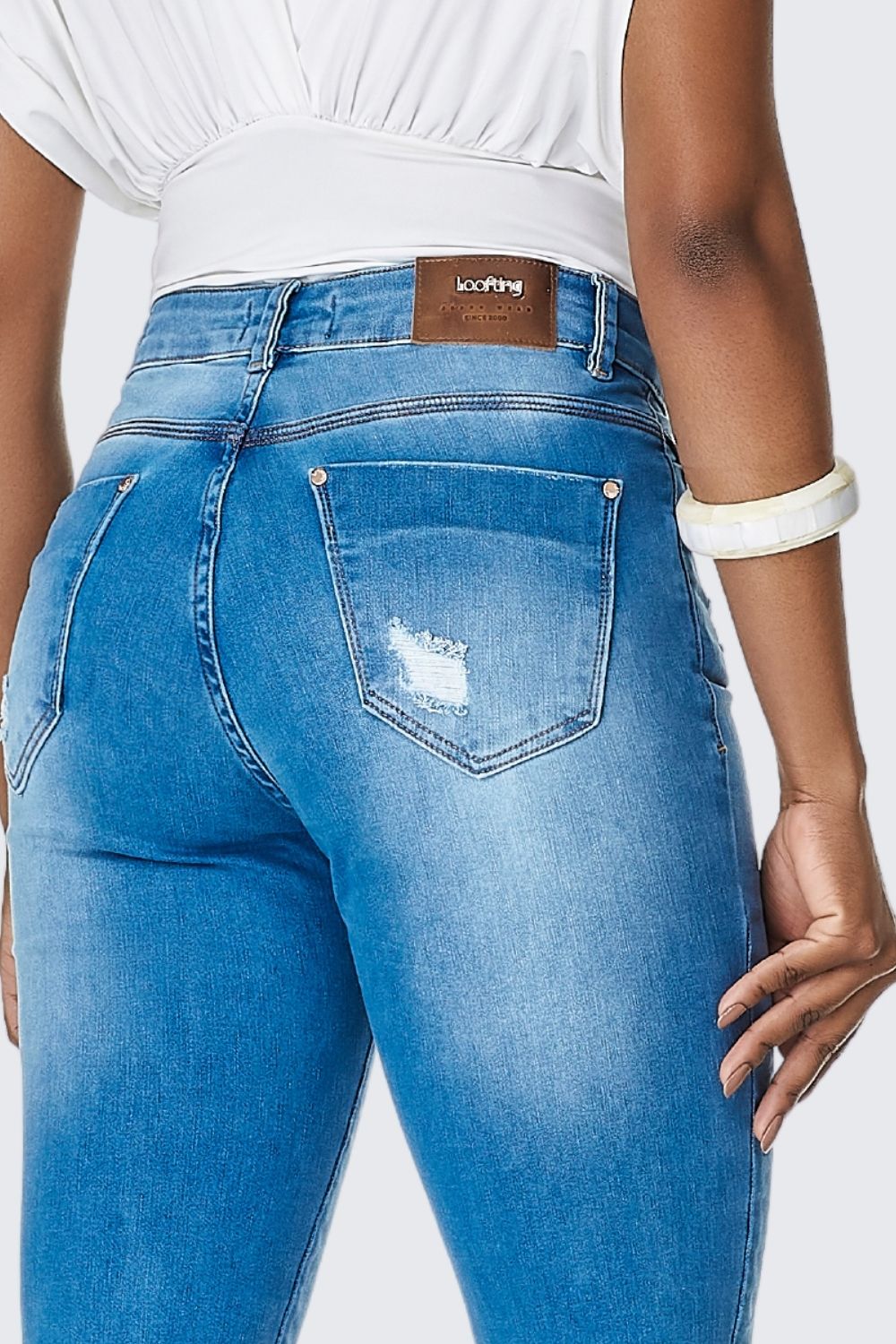Anahi's Jeans